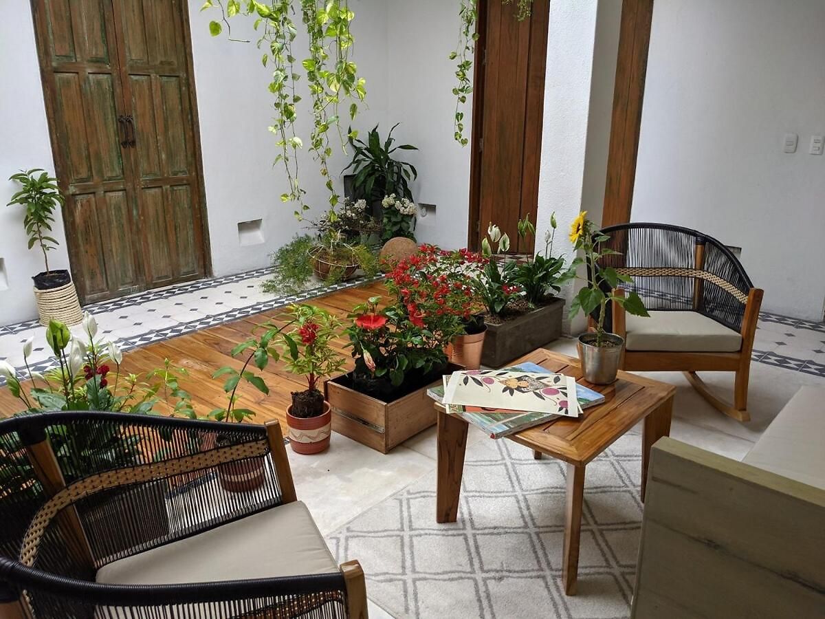Walled 2-bedroom 2-bath With Patio Apartamento Cartagena