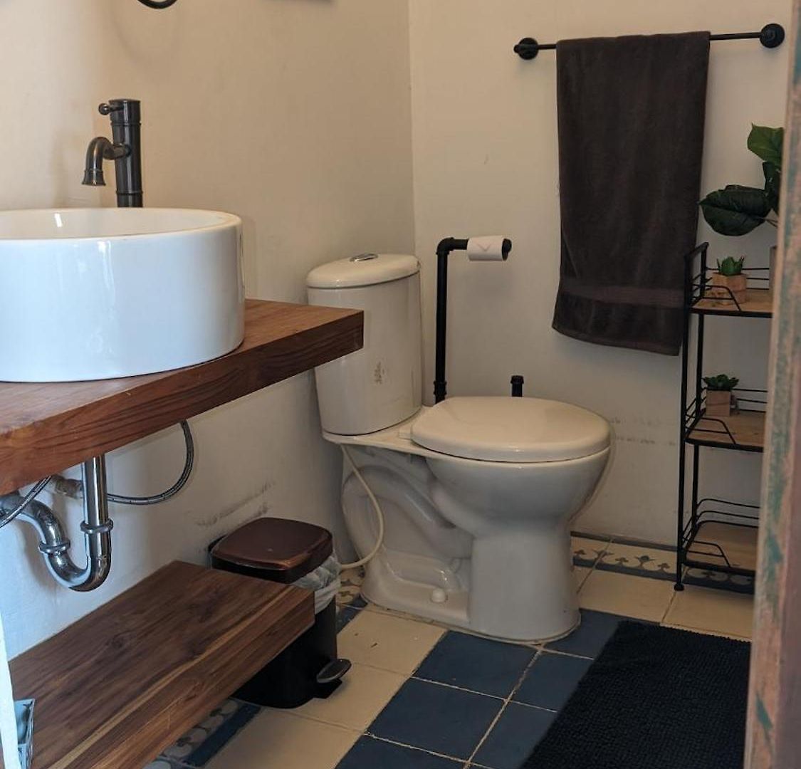 Walled 2-bedroom 2-bath With Patio Cartagena