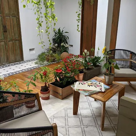 Walled 2-bedroom 2-bath With Patio Apartamento Cartagena