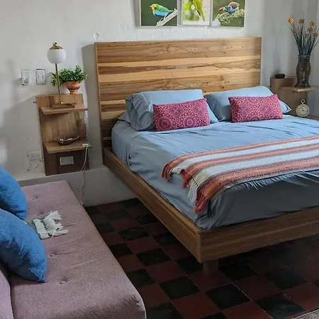 Walled 2-bedroom 2-bath With Patio Cartagena